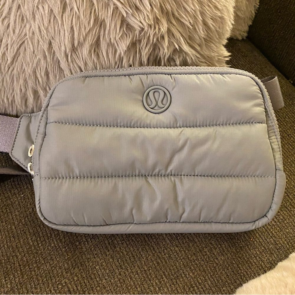 Lululemon Everywhere Belt Bag Wunder Puff